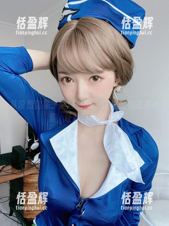 从没想到袜子能这么闪：51酱的油光袜合集，让我目不转睛。