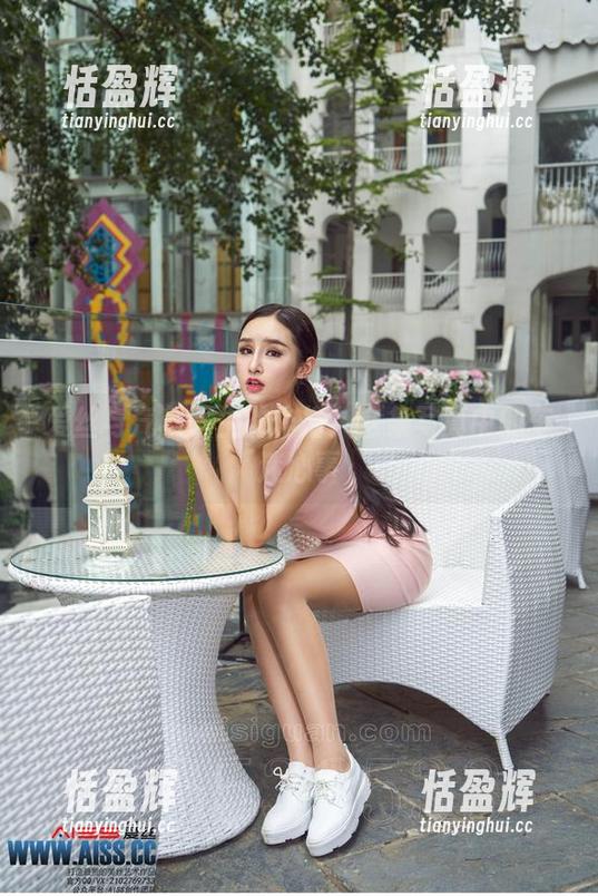 爱丝与汽车医生的作搭！全集写真中的车迷心事