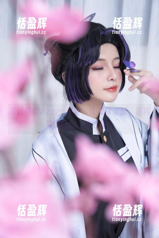 高清修女Azami图包，认真欣赏时，脑内竟然冒出一碗泡面。