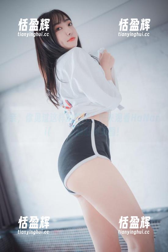 亲，你见过这样的豹吗？快来观看HaNari(하나리)的时尚美图！