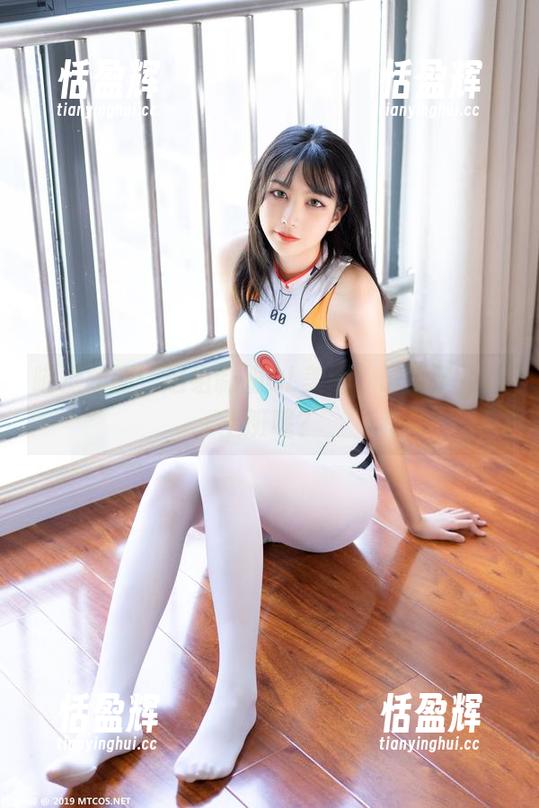 喵糖映画：这组制服OL美图，谁看了不想上班呢？