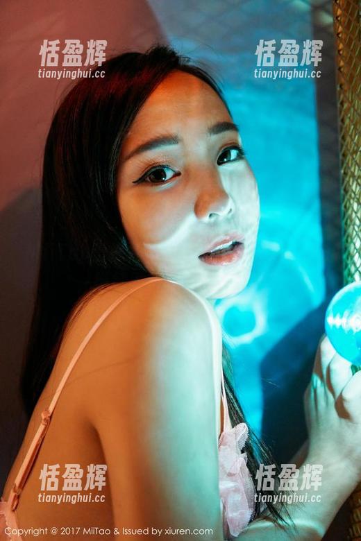 MiiTao蜜桃社 - 当蜜蕊Mary双人出击，继续看写真，谁还敢挡？