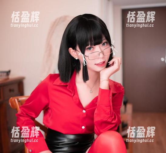 Money冷冷的护士写真，下载后分分钟变身当红医生！