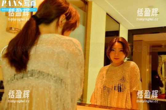 PANS写真 - 精选的图片里藏着兰心的学姐气息，让人想多看一眼。