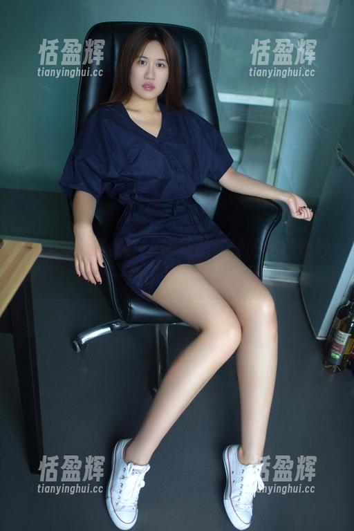 TuiGirl推女郎 - 何奕恋与她的定制婚纱：一件作品，千种情绪