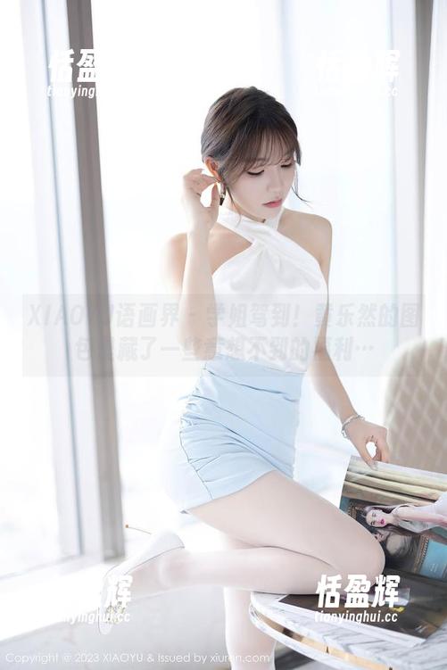 XIAOYU语画界 - 学姐驾到！黄乐然的图包里藏了一些意想不到的福利…
