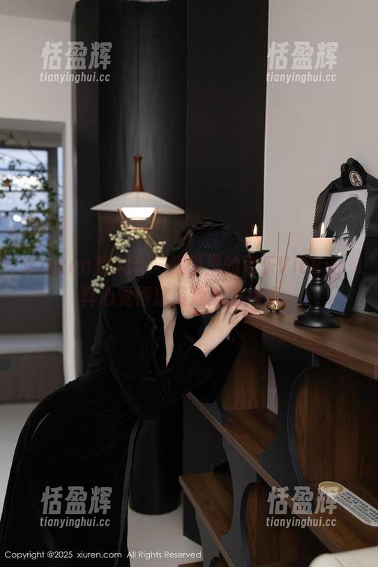 Xiuren秀人网 - 眼镜里的可乐Vicky：真心觉得这资源美得掉渣。