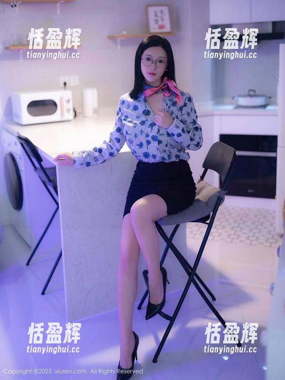 Xiuren秀人网 - 周慕汐baby白色：精选集，让你的衣橱短暂怀念一下取消外出这件事！