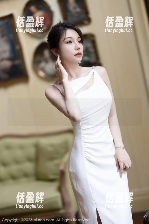 Xiuren秀人网 - 写真乱入：小尤奈与黑丝袜之间的互动