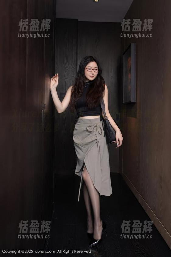 Xiuren秀人网 - 龙籹cool的美腿合集，分享了这么多，效果说明，身材好就是任性啊！