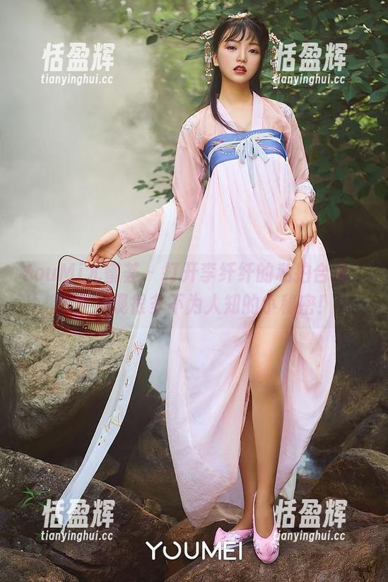 YouMi尤蜜荟 - 打开李纤纤的私拍合集，你会发现很多不为人知的小秘密！