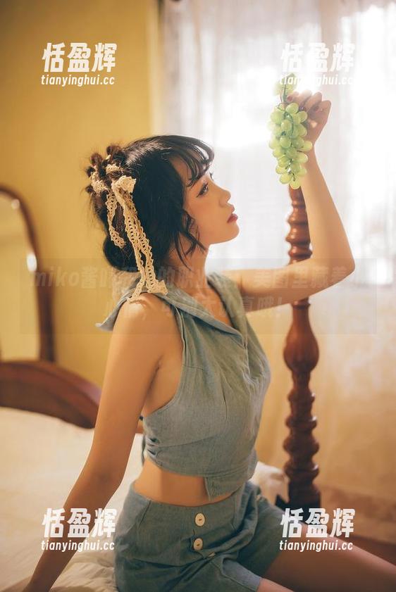 miko酱吖和她的职业装：美图里藏着小心情，可别太认真哦！