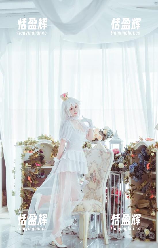 yui金鱼 yui金鱼拍的洛天依婚纱,竟然是一场奇妙的图片派对!
