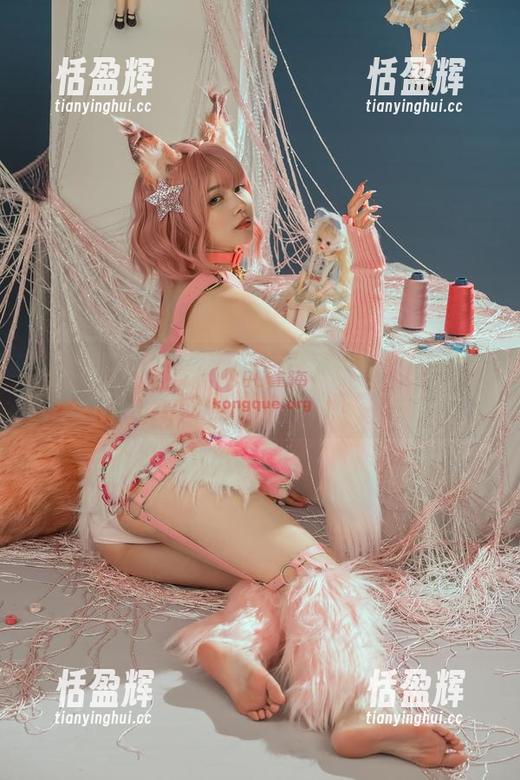 不止是礼服！七月喵子分享的作品集全是生活的调味剂。