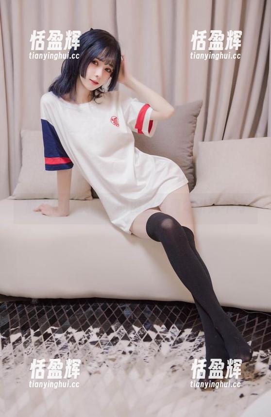 被“你的负卿”的肉丝写真勾引到不行