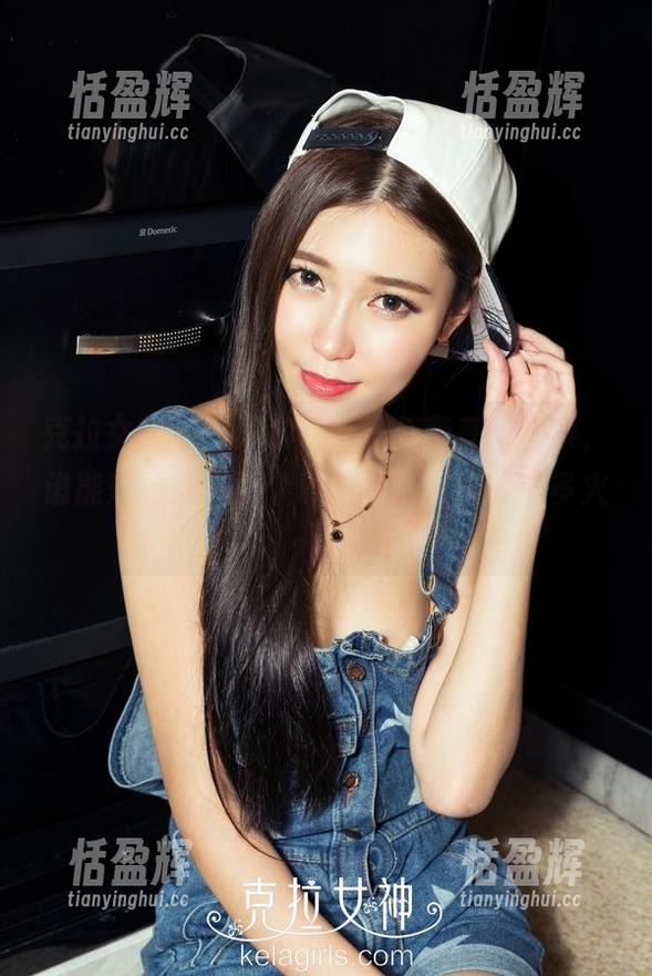克拉女神 - “黑白”——佳莹在线图集，谁能想到这样两个颜色能调得出这么多火花？