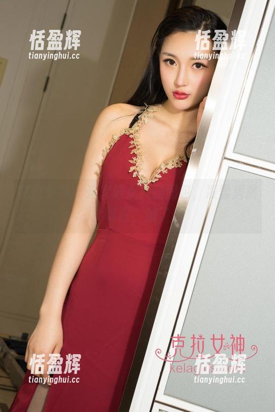 克拉女神 - 这套修女风的图包，凌雪居然能驾驭，服了！