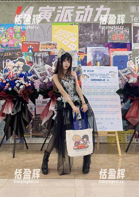 妖君白研女仆来报到——谁能拒绝这套图的温柔陷阱呢？