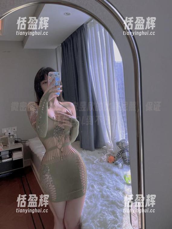 微密圈 - 在线，宋昱欣的比基尼照，保证让你LOL到不行！
