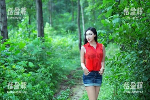 推女郎 - 娜露与她的红裙，高清合集让人心头一抖！