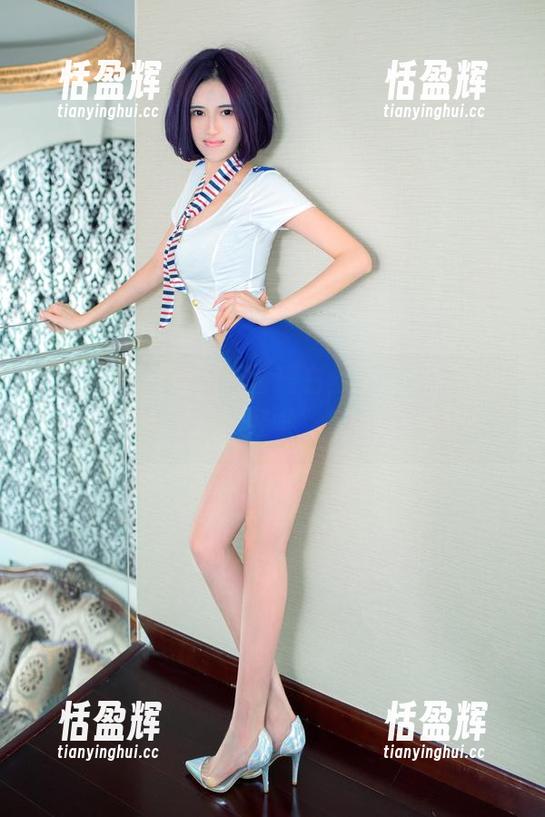 推女郎 - 照片里王馨瑶白丝的气质，不禁让我想到那些‘经典’场景，嘿嘿。