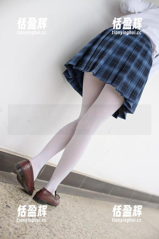 校园气息满满，森萝财团黑丝学妹资源等你来发掘！