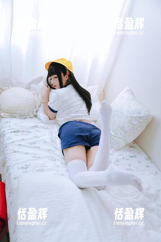 樱井小莜 谁说修女不能俏皮?樱井小莜的520私拍告诉你真相。