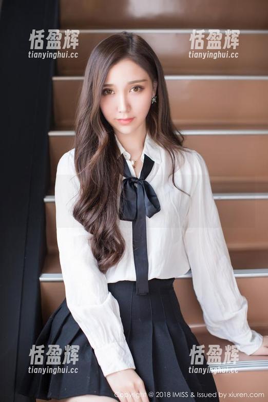爱蜜社 - 在线：“田老师”和她的兔女郎，全新的写真人生
