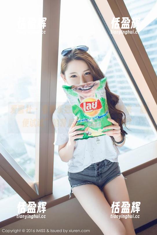 爱蜜社 - 看黄乐然的婚纱合集，原来“随便试试”的背后都是精心的选择！