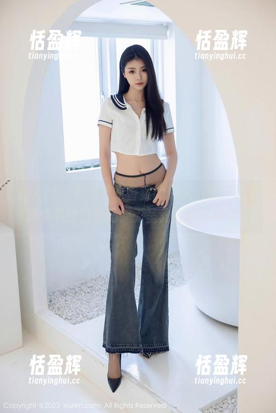 秀人网 - 周周不吃香菜的居家生活，是我想象中的居家吗？无圣光的真实写照。