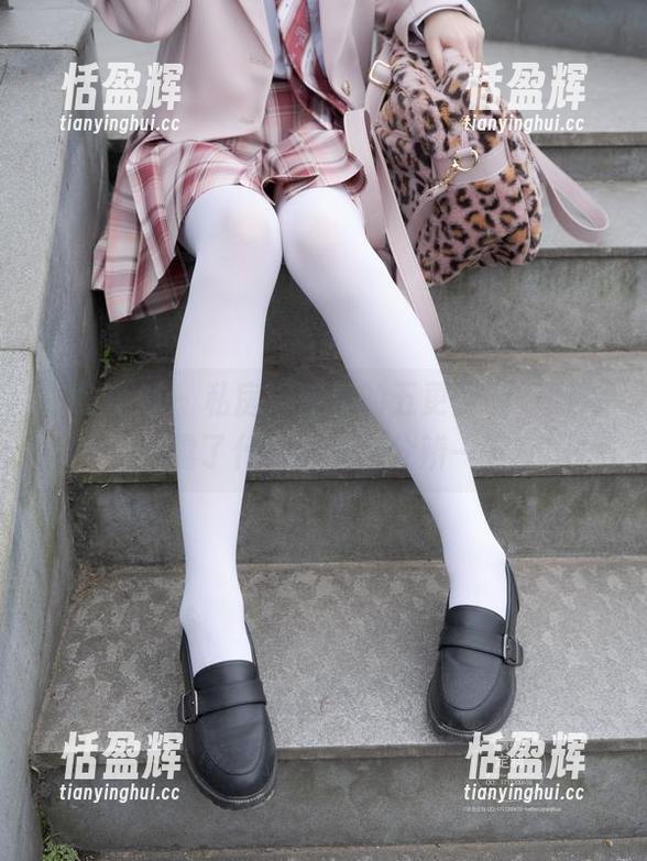 紧急企划 - 私房浴室里的五更百鬼，图片都透露了什么？快来分辨一下！