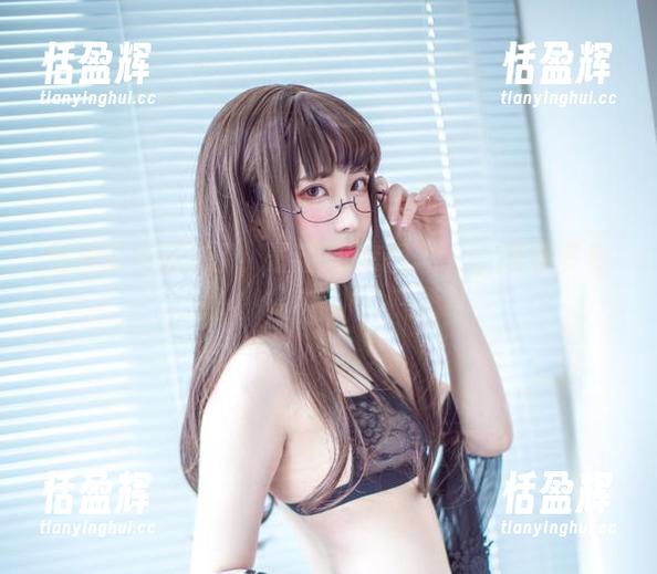 翎柒菜菜又来了，最新JK套图շրջ，没事多看看。