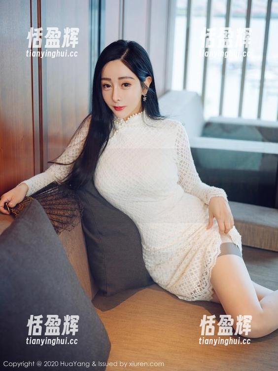花漾show - 这个图包，Emily顾奈奈酱竟然敢在户外秀出私房范儿，胆子真大啊！