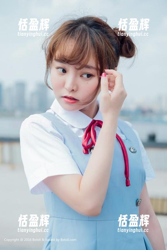 菠萝社 - 案例分析：柳侑绮Sevenbaby如何在马尔代夫旅拍中收获千禧风与美丽，全在这合集下载中！