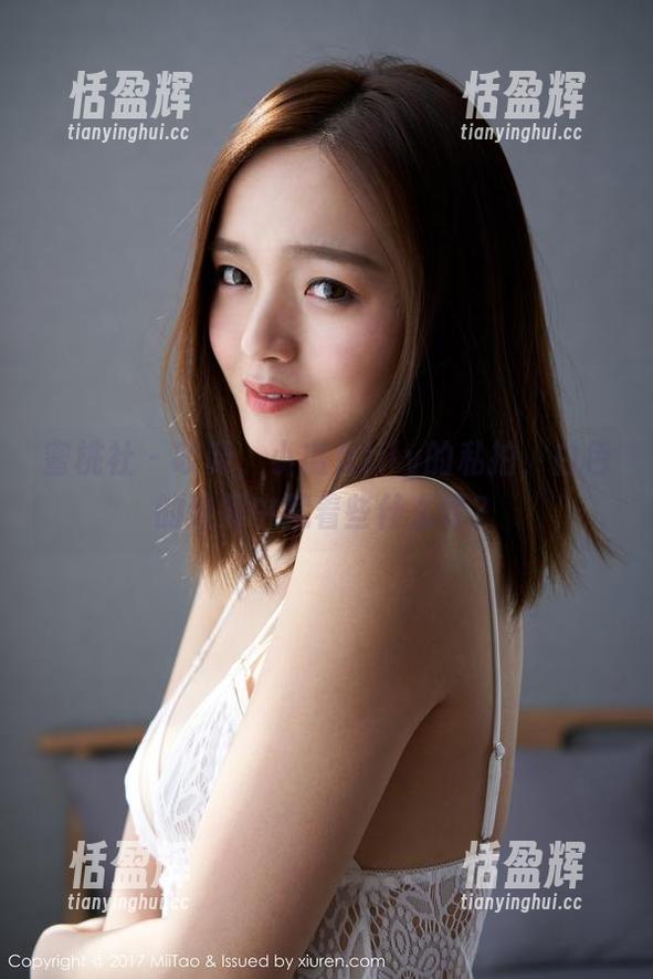 蜜桃社 - 哎呀，小魔女lily的私拍，白色的迷雾中藏着些什么呀？