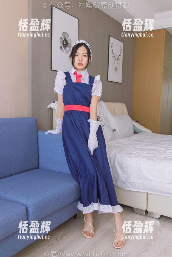 袜啵啵 - 花絮版黑丝写真集，甜甜圈的资源比我想的还要迷人……