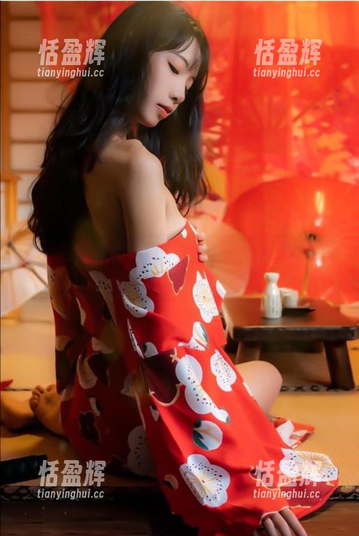 哇，西呱呀呀呀的死库水私拍，原图中还藏着点小心思吗？