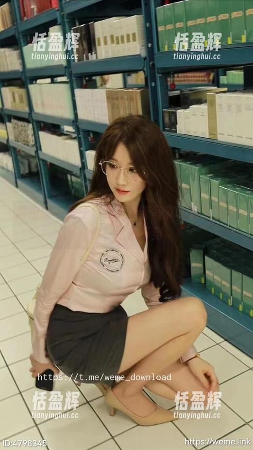 微密圈 - 轩子巨二兔最新写真，这份快乐你一定想不到