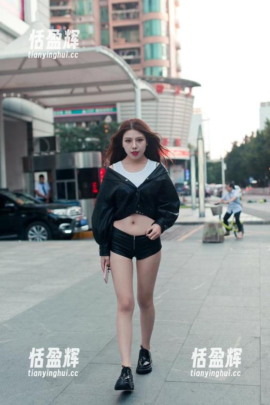 魔镜街拍 - 女友私房？更多是曼曼的自拍日常，原图自成一片温柔