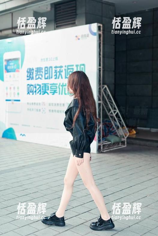 魔镜街拍 - 楼楼的白色连衣裙发布！最新原图，个头虽小，但是气场可不小啊！